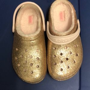 Fuzzy crocs kids 3